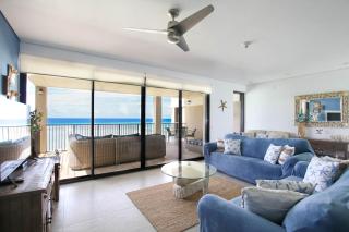 Beachfront Luxury with Incredible Ocean Views - 4