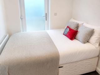 Edinburgh City Room - 0
