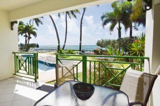 Casual Beachfront 1-Bed with Pool - 8