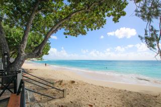 Charming 2 bedroom apt on gorgeous quiet beach - Sea Star 3 - 5