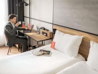 Hotel Ibis Antwerpen Centrum - Antwerpen - 6