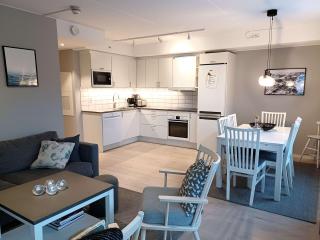 Central Apartment with Sauna & Balcony - 5