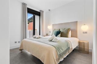 Modern 3 bed Apartment in Puerto Banus, Marbella - 3