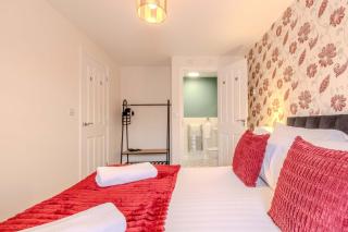 Spacious and Cosy 3-bed Home in Bedford by Renzo Free Parking Close to A6 - 3