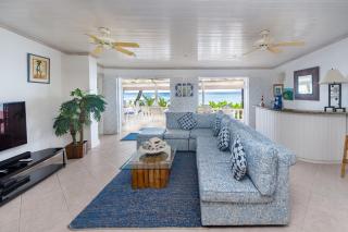 Beachfront Tropical Retreat - Belair 4 bed - 6