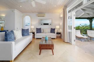 Penthouse Condo With Plunge Pool and Ocean View - Beacon Hill 305 - 4