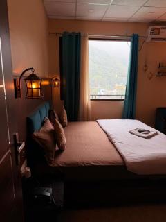 Himalaya Stays - Near Laxman Jhula - 7