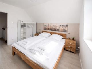 Holiday Home at the see - Sauna - Private Terrace & Grill - 8