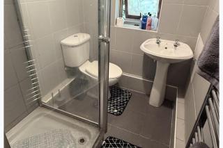 3 Person Apartment near City Hampden Park Stadiu - 8