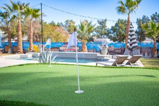 Palm Palace - 10 min to STRIP - - 2