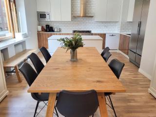 2ndhomes Deluxe 144m2 3BR Apartment - 9