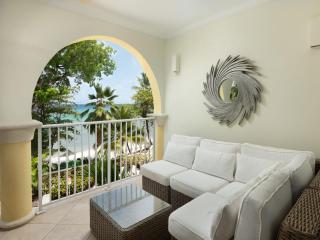 Modern Beachfront Condo with Pool - Sapphire 211 - 7