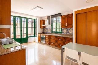 Villa en Playamar - Piscina, Barbacoa y Parking - 3