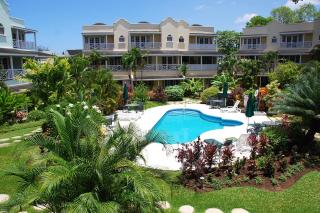 Oppposite Beach with Pool - Margate 4 - 1