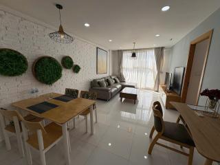 Premium 2 BR Near SECC - 1