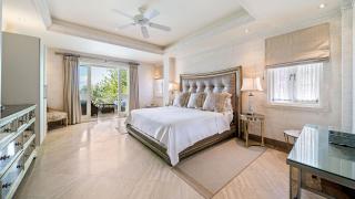 Smugglers Cove 6 4 bed: Beachfront condo - 5