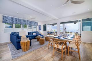 Beachfront Villa with Plunge Pool - Sea Breeze Beach Villa - 3