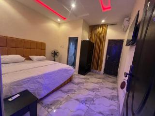 Etsuko hotel and suites world city - 0