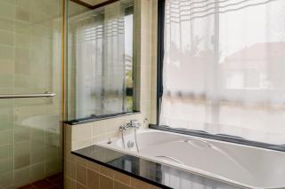Stylish 3-Bedroom Pool Villa in Laguna Village - 6