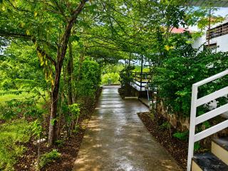 Royal Villa Resort - 6