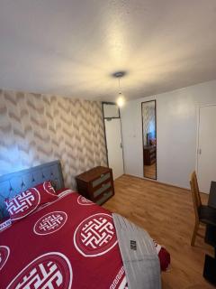 Cozy 4 Bedroom Home Near Birmingham City Centre - 4