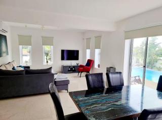 Relax with the whole family at this peaceful location ! - 8