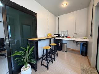 Work and Relax with 4K Office and Central Location - 2