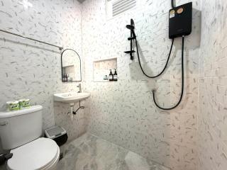Work and Relax with 4K Office and Central Location - 5