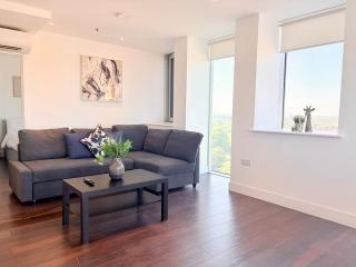 2Bed 2Bath, 20 min Central, City Views, BP130 - 8