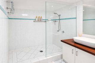 Ocean View Suite Pool Sauna - 8