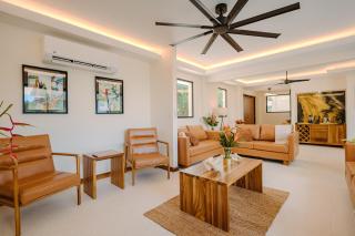 Luxury Brand New Casa Rambutan 3BR - 2