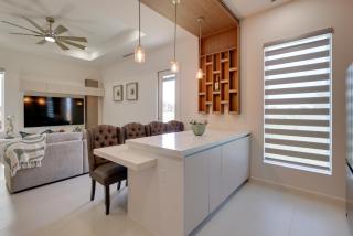 4 Mi to Dtwn McAllen, Sleek Couple’s Condo! - 2