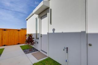 4 Mi to Dtwn McAllen, Sleek Couple’s Condo! - 1