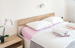 Gorgeous Apartment In Rab With House Sea View - 9