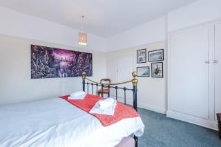 Nomad's Rest- Stylish 3BR Perfect for Work & Leisure Stays - 2