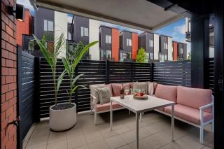 Luxe City Villa, Golf Green, Projector -By KOSH - 4