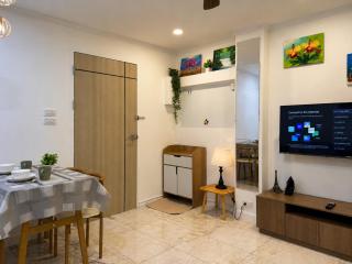 Brand New Stylish 1BR Walk to BTS Perfect 2 - 0