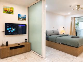 Brand New Stylish 1BR Walk to BTS Perfect 2 - 9