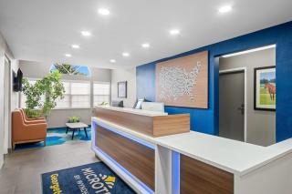 Microtel Inn Georgetown - Lexington North - 2