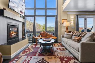 RMR: The Town Square Loft Condo in Downtown Jackson - 8