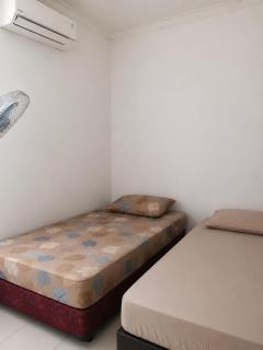Hotel O near Jakarta International Velodrome formerly Wisma Lamida - Jakarta - 2