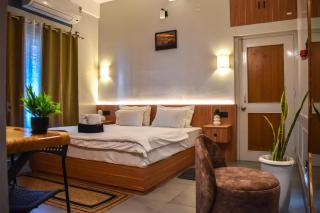 Karuna Court I Premium Room in a 3 BHK I Dedicated Toilet I Jalukbari - 0
