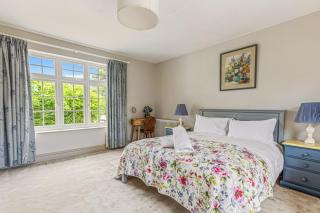 Montpellier House, Centrally Located, Large Garden - 3