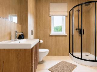 Modern Family Home Close to Kalngale Beach - 9