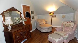 Romantic Room Rental in Lovely Bed and Breakfast near Bellville, Texas - 8