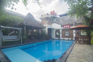 Hotel O Ndalem Padma Asri Guest House - 0