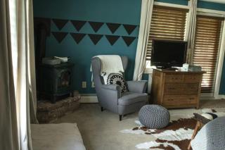 Beautifully-Decorated Rental for a Ski Vacation near Mount Snow, Vermont - 2