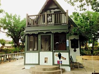Fantastic Cabin for 10 Guests near Fly Fishing Destinations in Navajo Dam, New Mexico - 0
