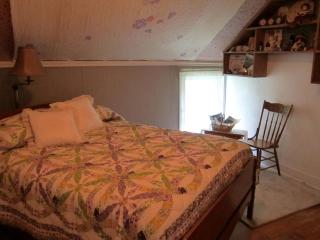 Charming Accommodation for Two Along the Warroad River in Northern Minnesota - 6