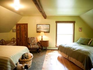 Scenic Cabin Retreat Perfect for Groups near Caledonia, Minnesota - 7